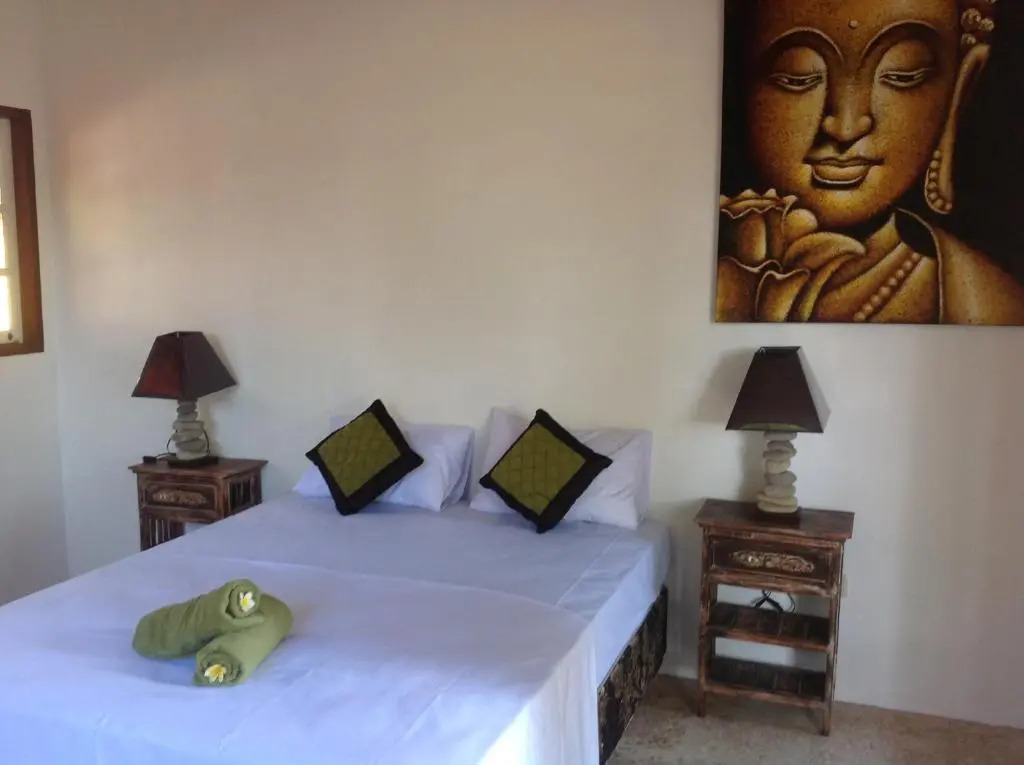 Elephant House and Bungalows Gili Air
