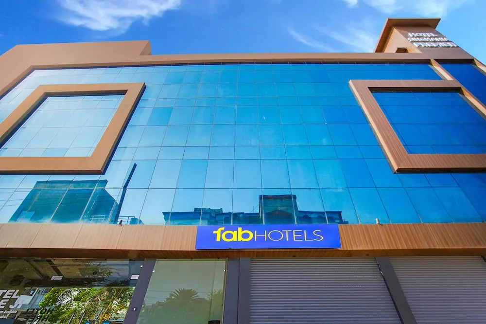 Super Hotel O Raipur