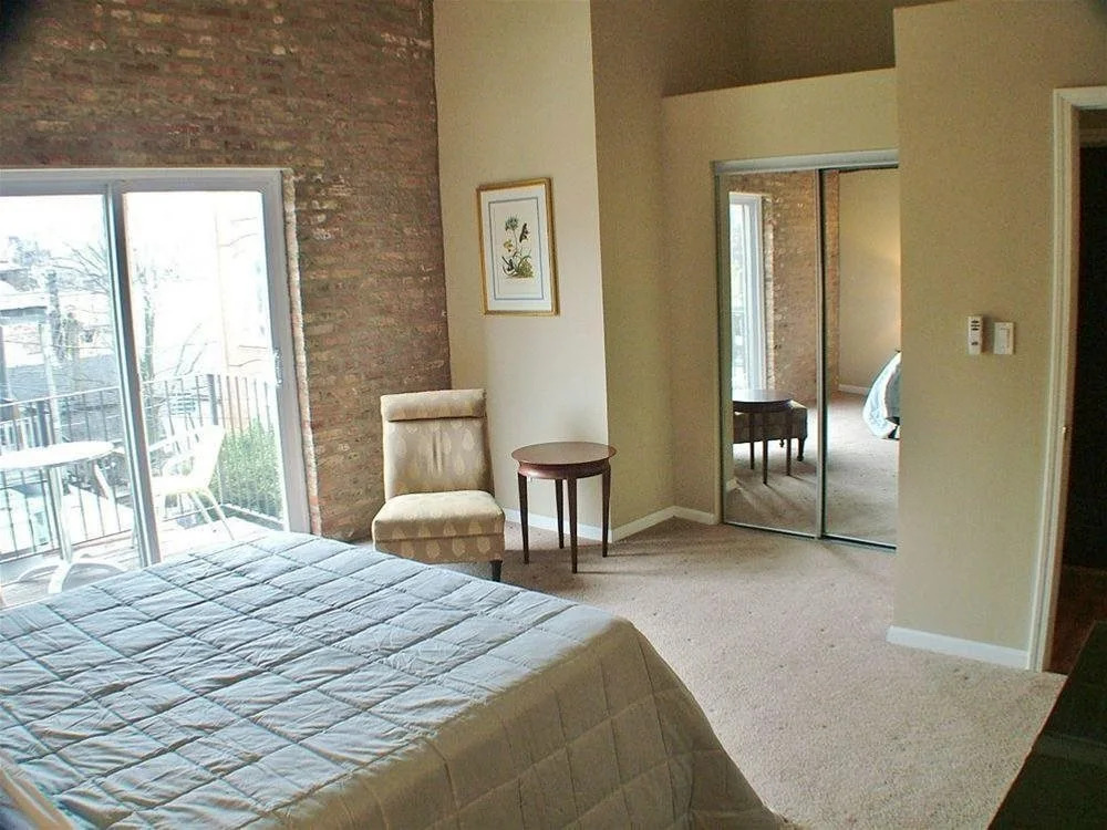 Wicker Park Bathhouse Apartments