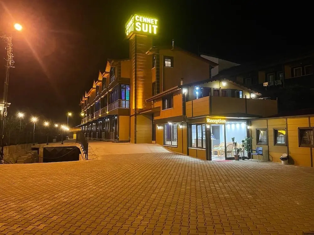 Cennet Sui̇t