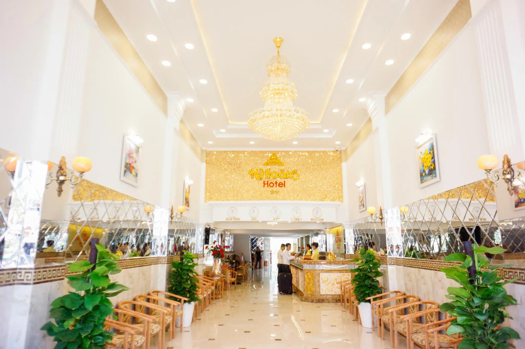 NỮ HOÀNG HOTEL