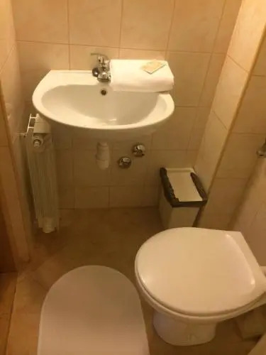 Dom Wypoczynkowy Karolina - pokoje i apartamenty