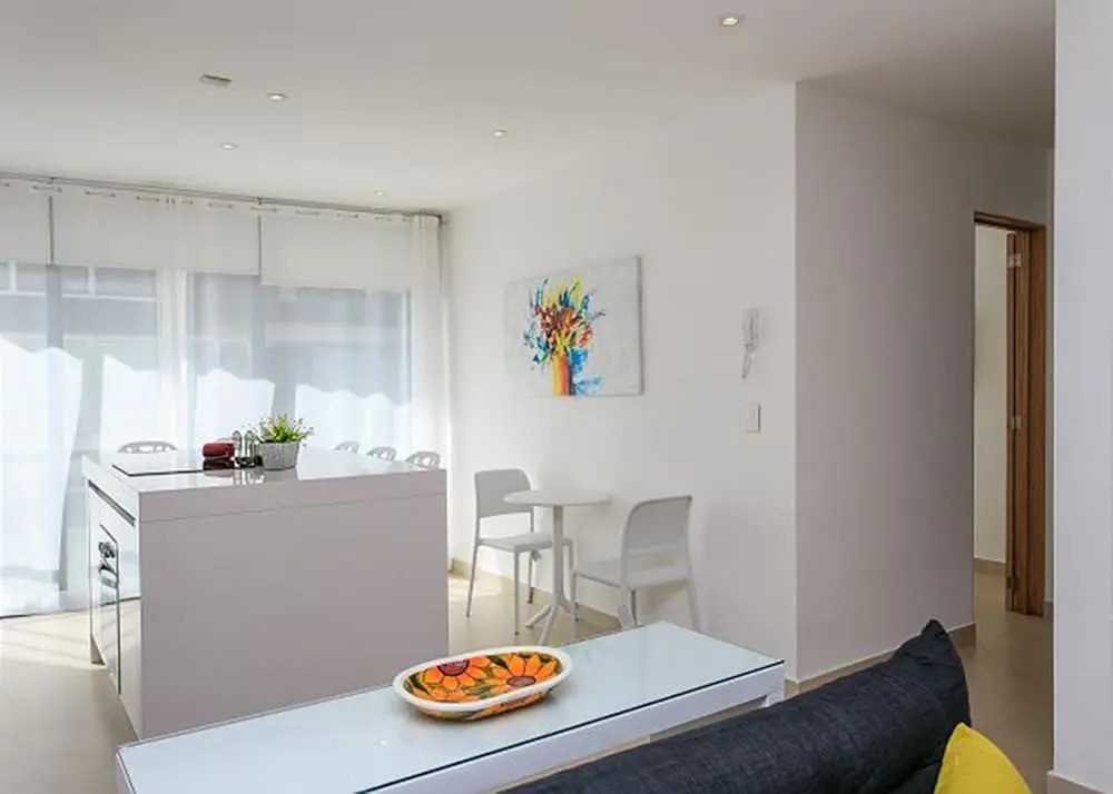 IT Luxury Condo by Tripintravel