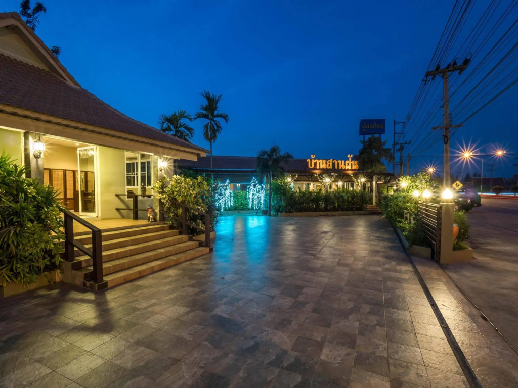 Baan Sanfan Amphawa
