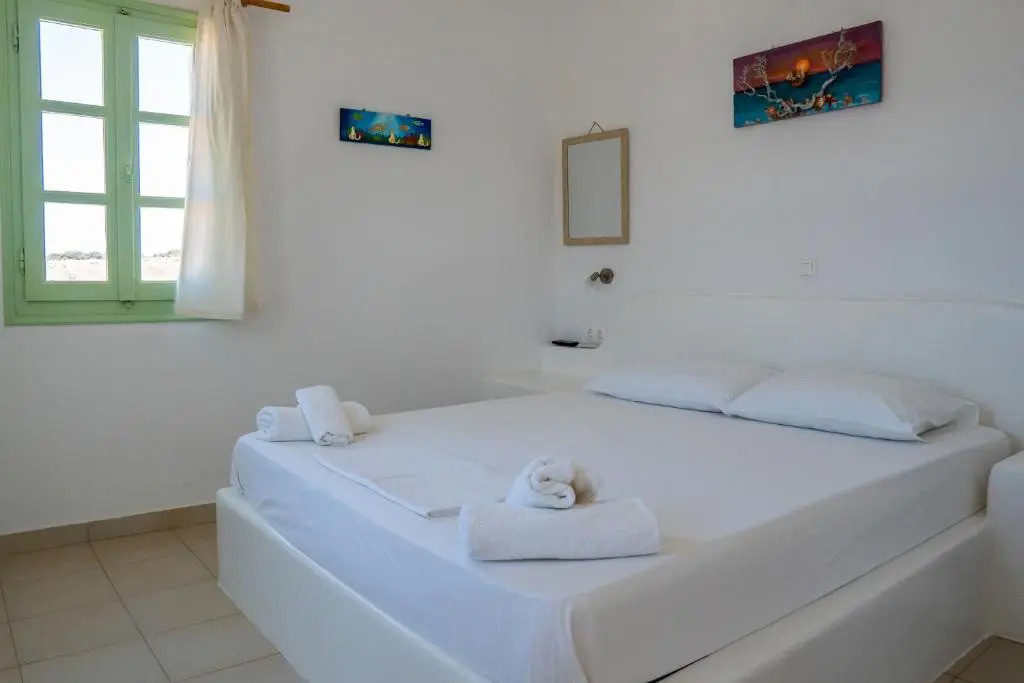 Sunset Studios & Rooms