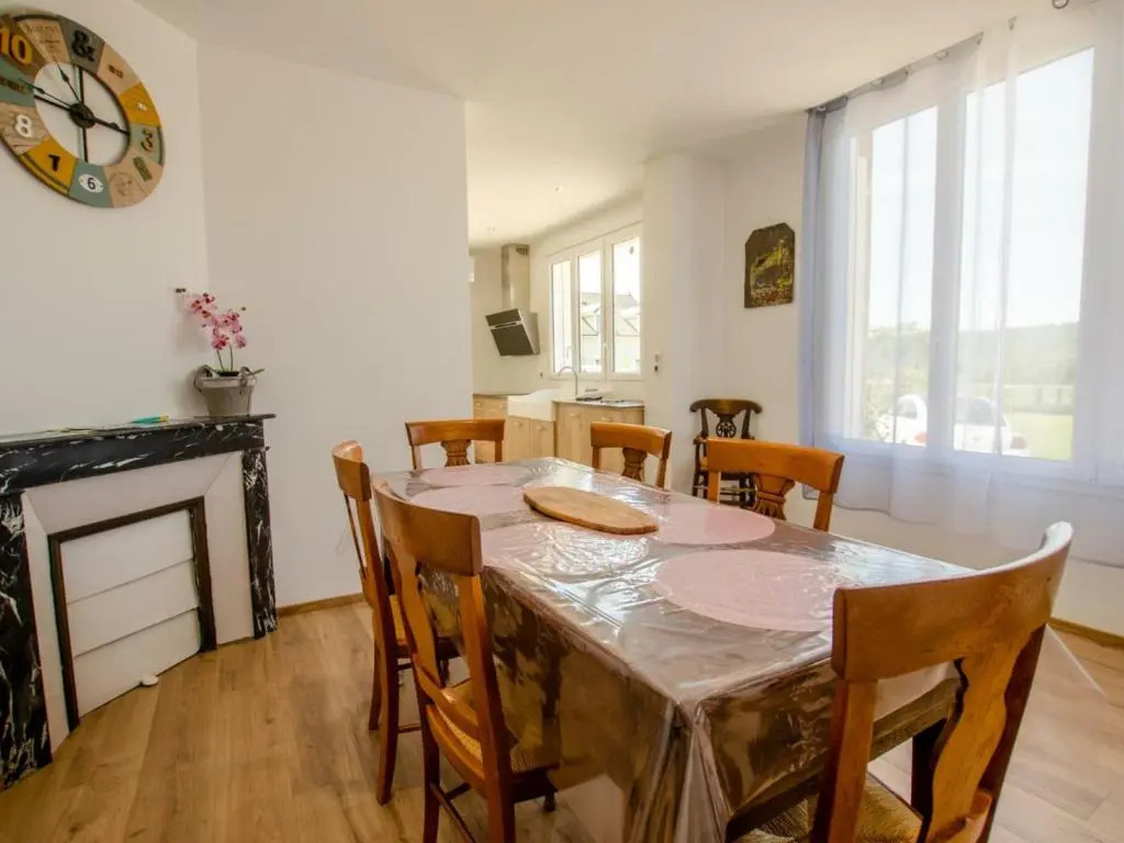 Gîte Bar-sur-Aube, 4 pièces, 6 personnes - FR-1-543-152