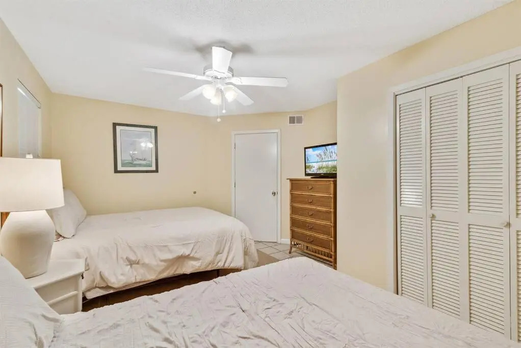 Summer Breeze #25 - Modest Beachfront with views of the Pass! Great Location!
