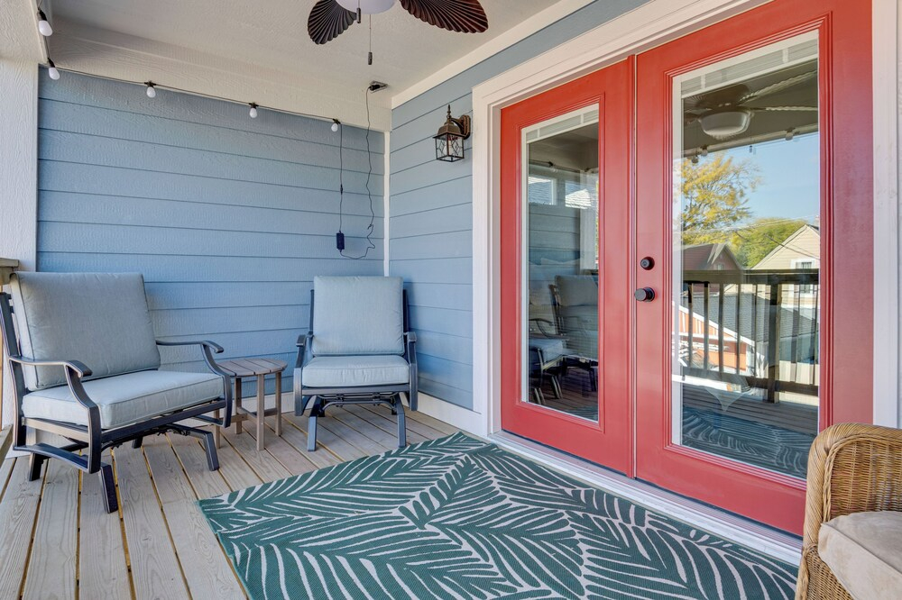 3 Mi to Dtwn: Dual-unit Home in Indianapolis!