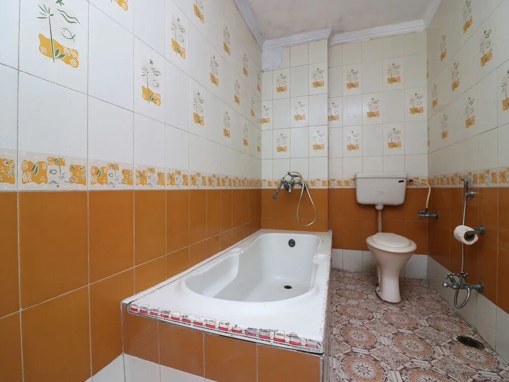 OYO 26906 Hotel Tarang