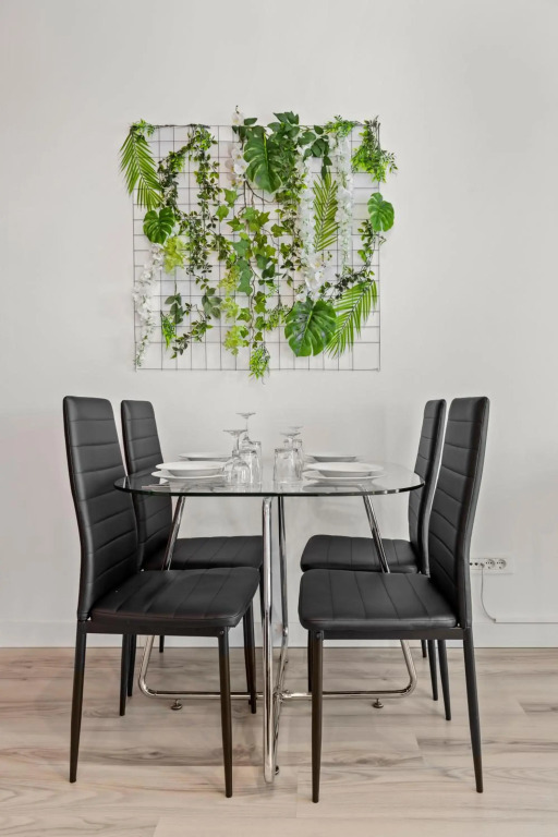 AQUARIUS: Upscale Flat in the Heart of Bucharest