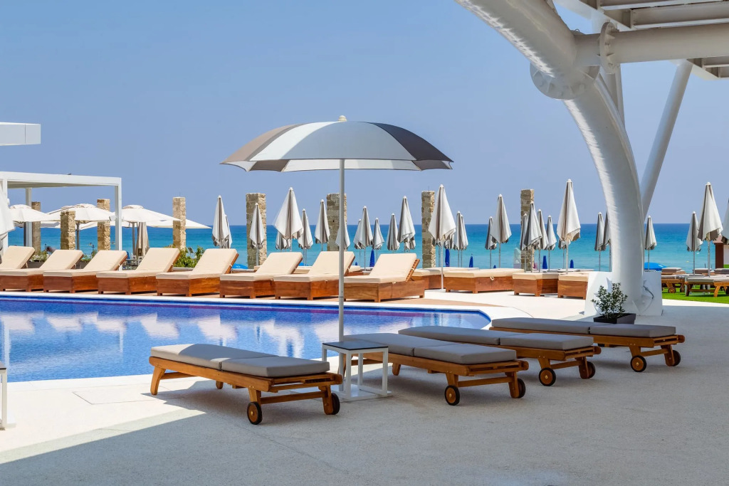 Flamingo Paradise Beach Hotel