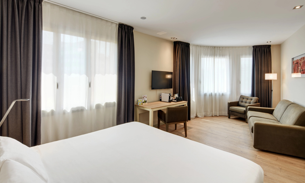 Отель Sercotel Amister Art