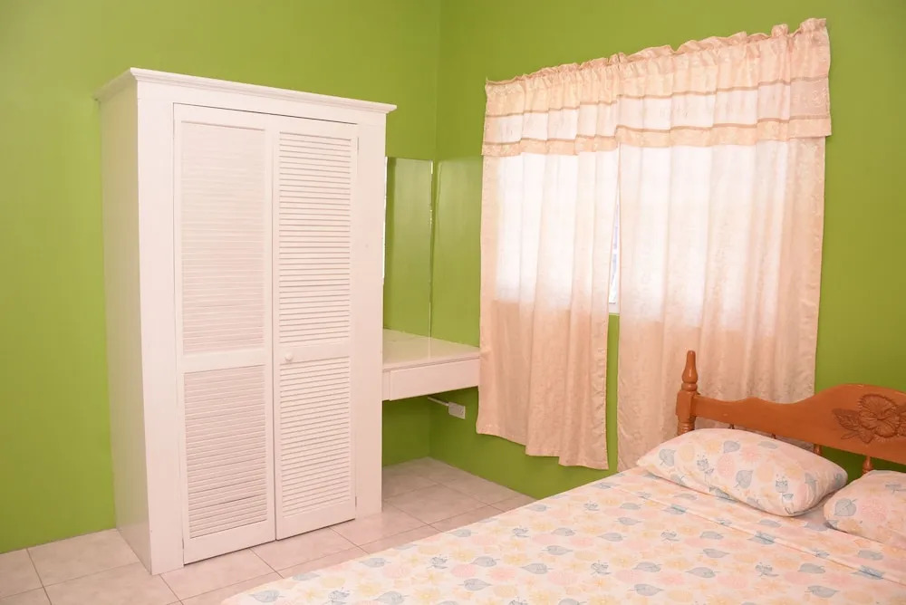 Hillview Apartments and Vehicle Rental