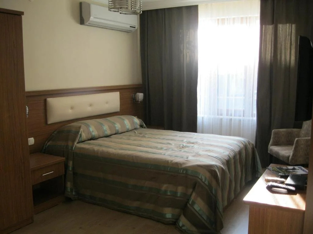 Emin Apart Pension