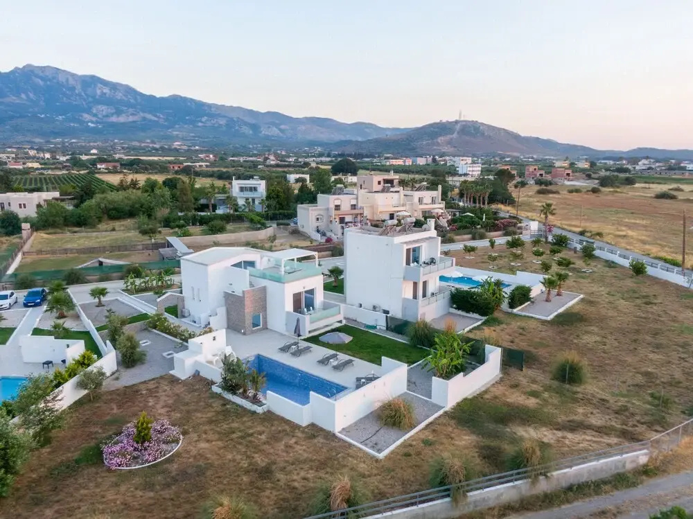 Xenos Villa 4 - Luxury Villa With Private Swimming Pool Near The Sea
