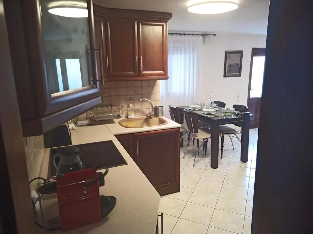 Plateia Apartments