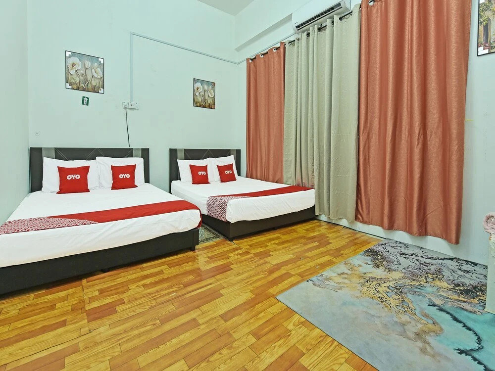 OYO 90431 Cz Hotel