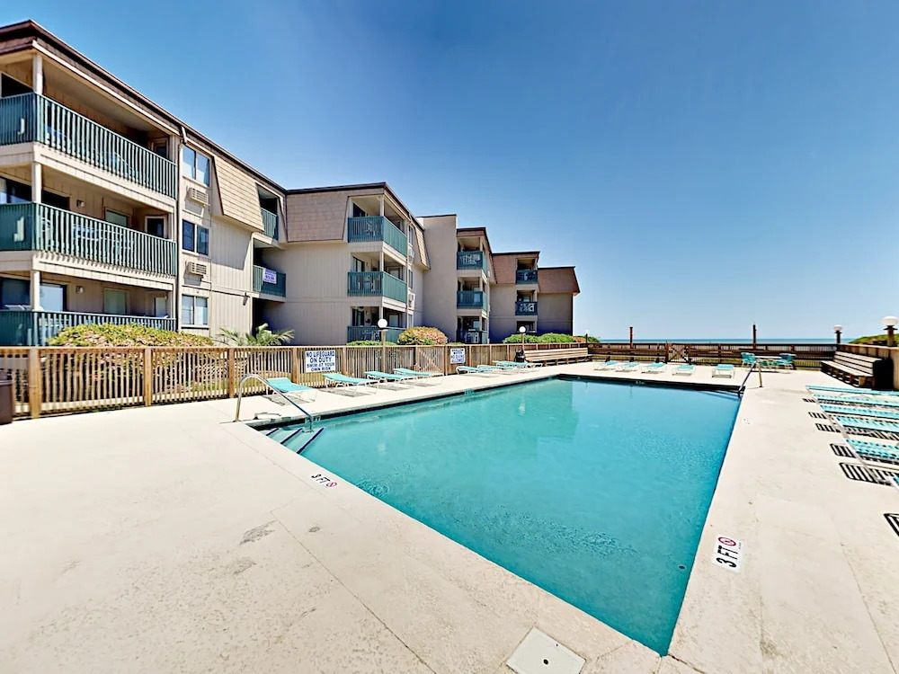 237apabe 2 Bedroom Condo