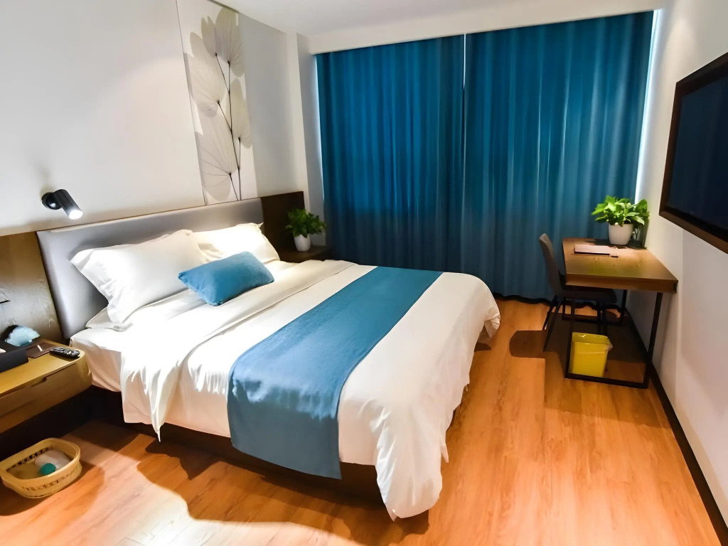 GreenTree Rizhao Lanshan Coach Station Hotel