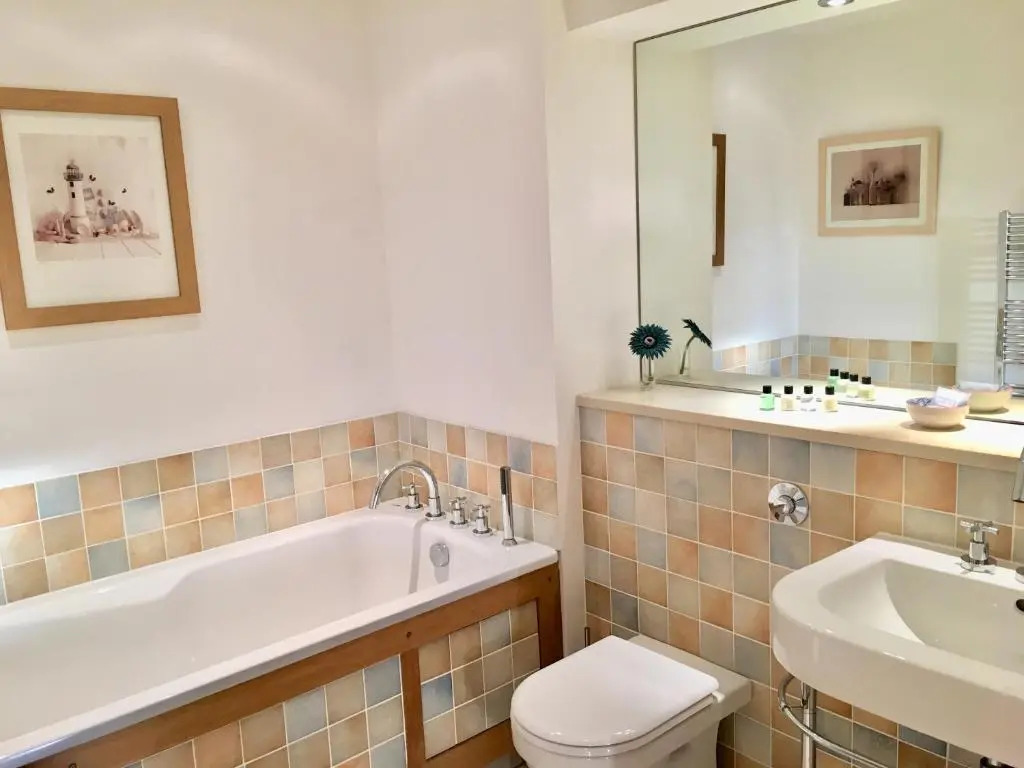 301 Riverview Apartment