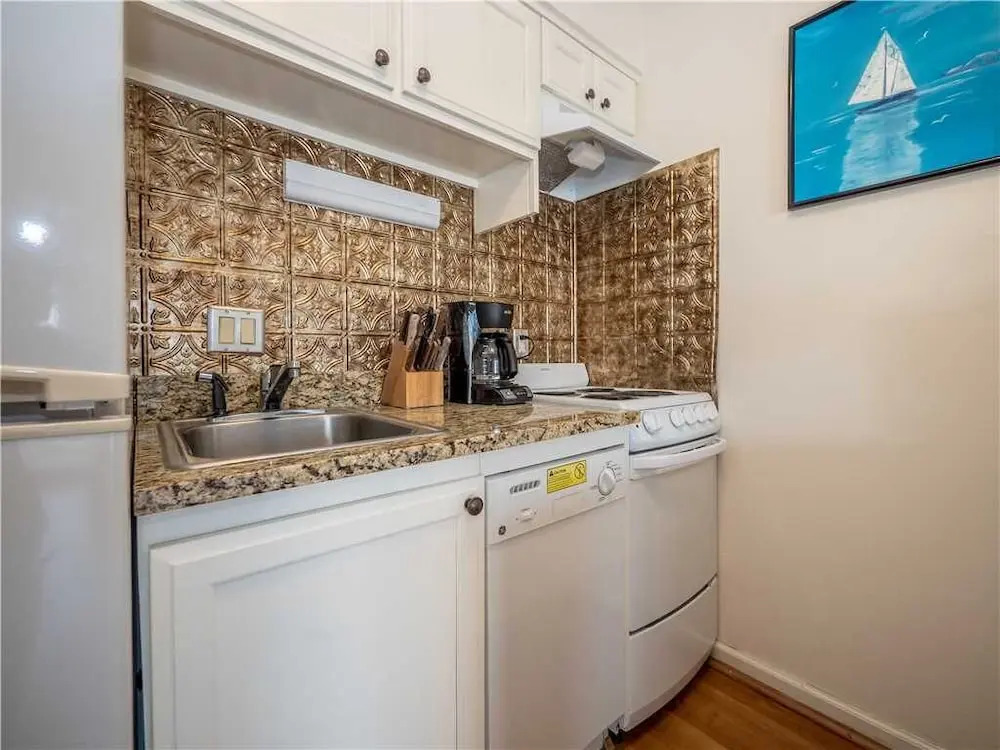 Breakers 304, 1 Bedroom, Beach Front, Sleeps 4