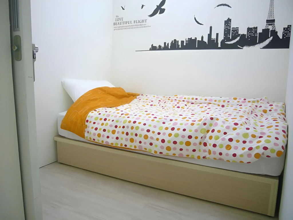 Pineapple Backpackers Hostel