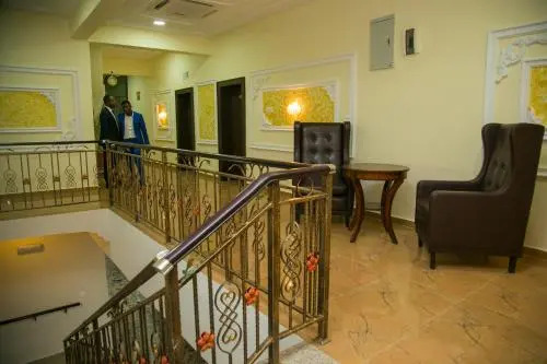 Consort Luxury Suites