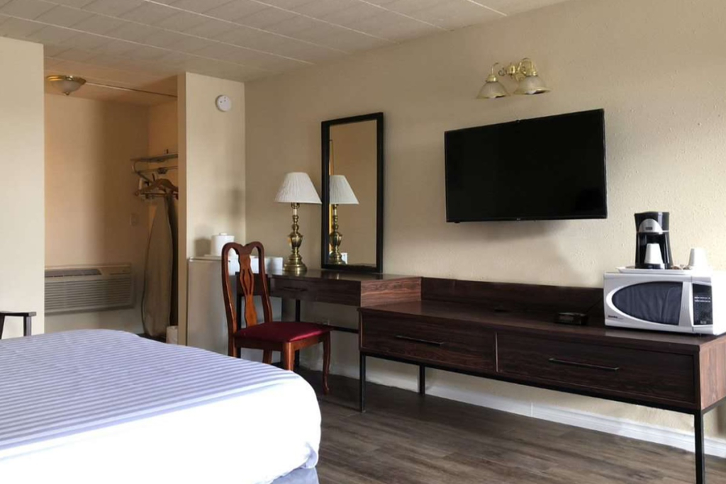 Knights Inn Fort Erie