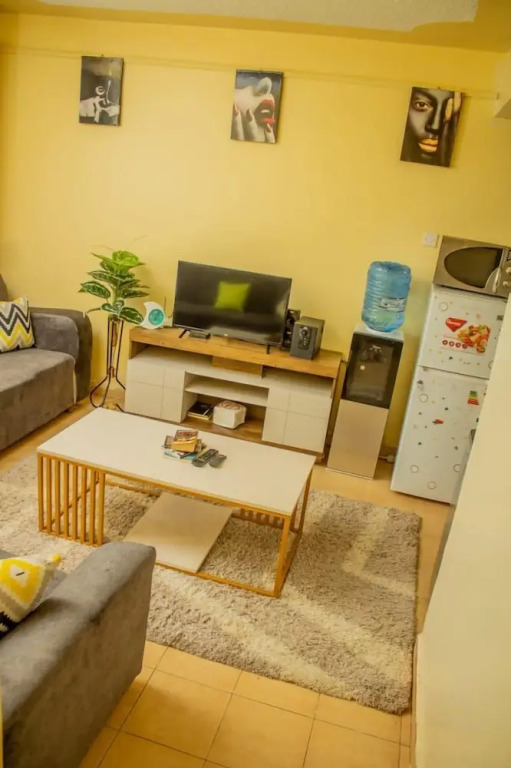 Lux Suites Ikonic Apartments Utawala