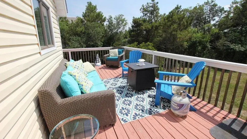 OBX Retreat - 7 Br home by RedAwning