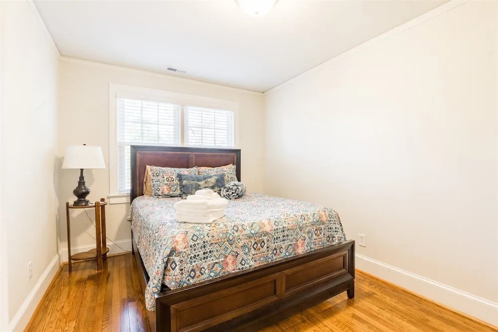 Randall St, 204
