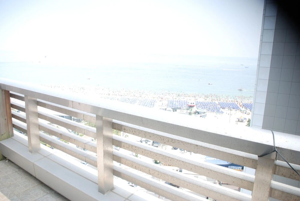 Hotel Sky Beach