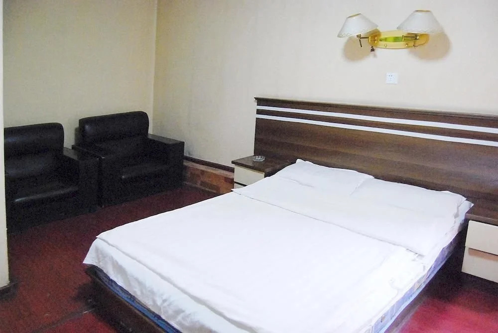 Huangting Hotel