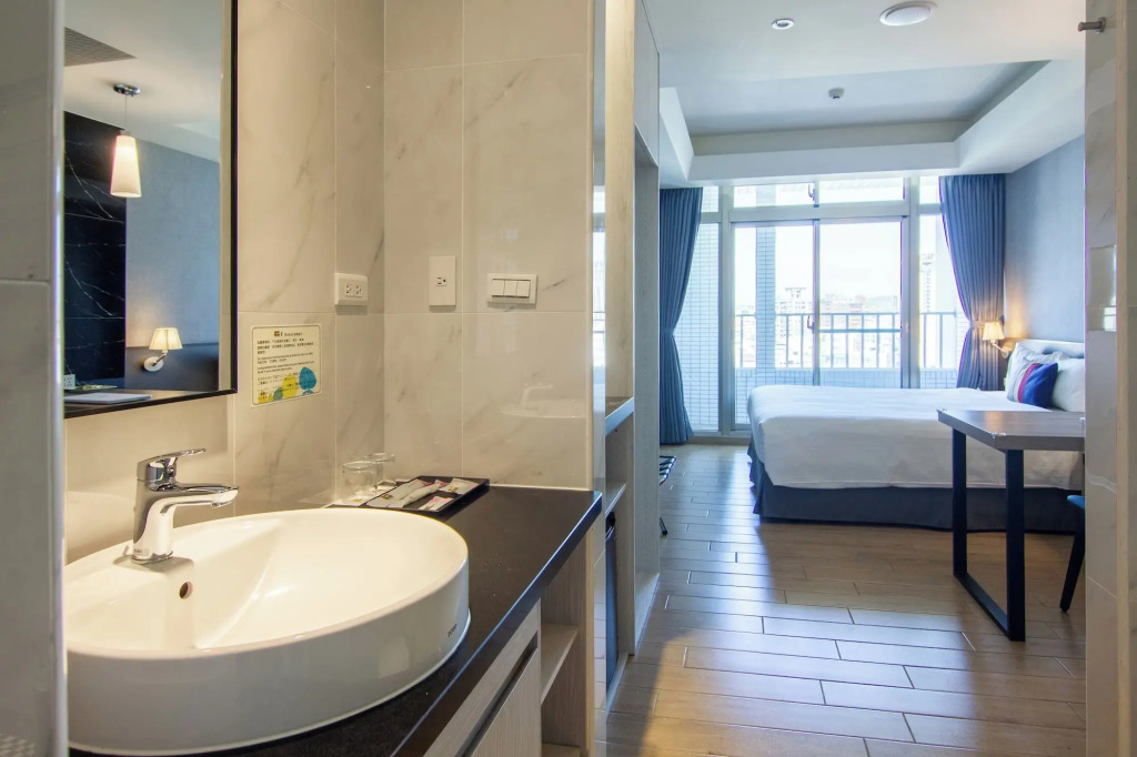 CHECK inn New Taipei LuZhou