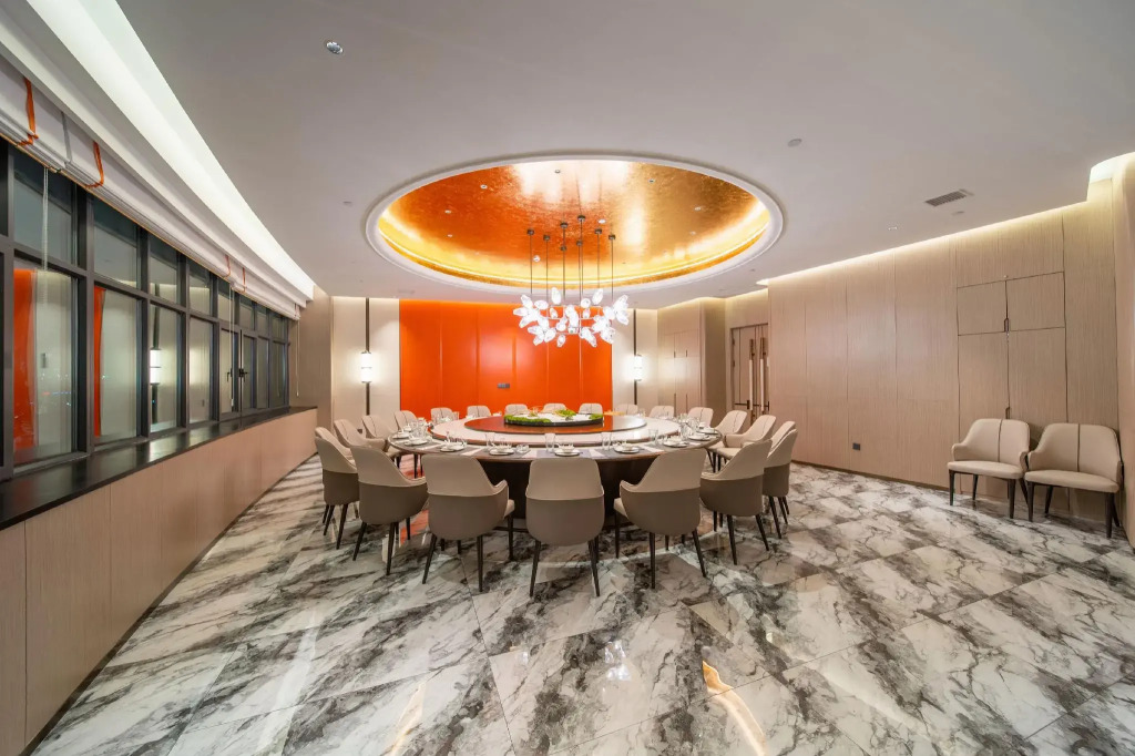 Luxemon Gem Hotel