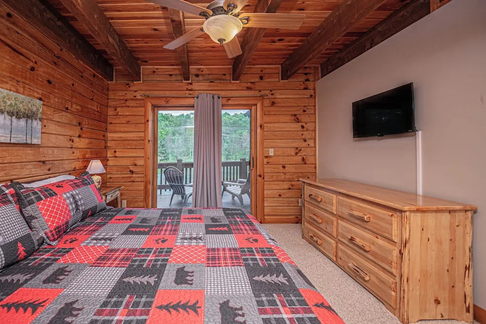 Duck Pond Lodge