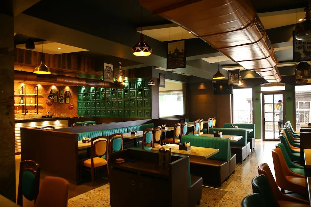 Majestic Suites - A Boutique Hotel