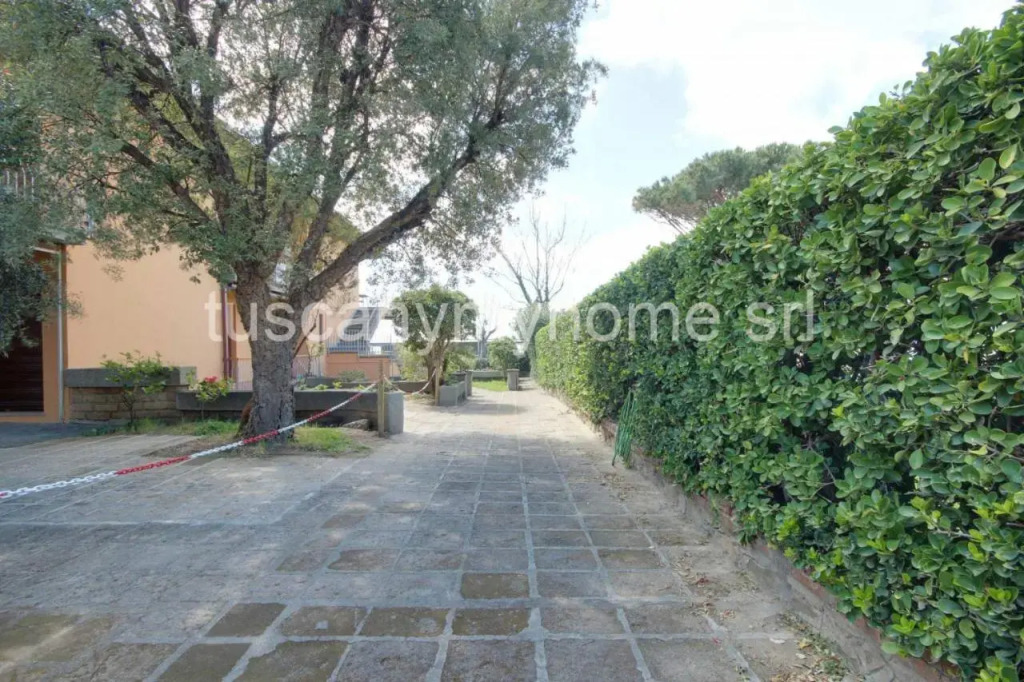 VELA terrazza sul mare con 2 camere e parcheggio