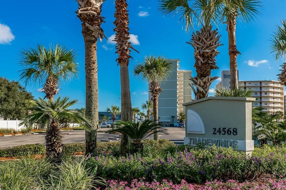 Tradewinds 706 2 Bedroom Condo