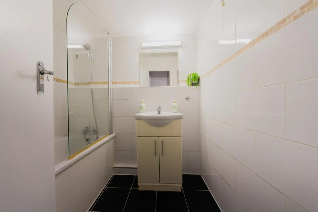 2-bedroom Apartment in Baker Street