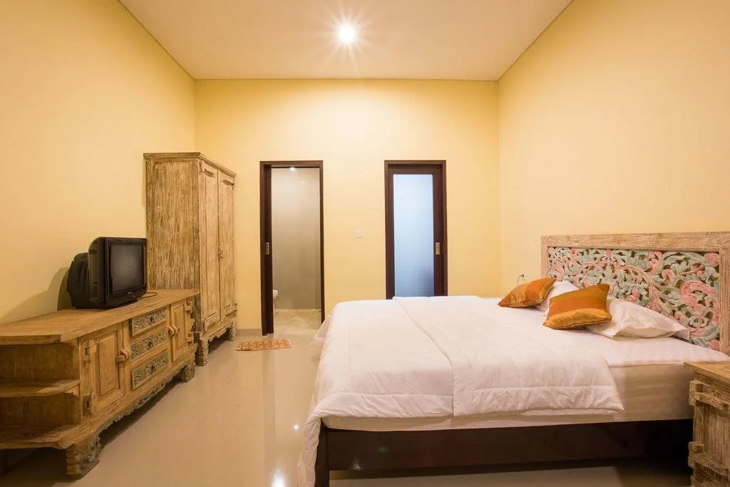 Candra Guest House