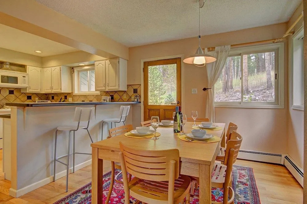 Sundance 4 3 Br townhouse by RedAwning