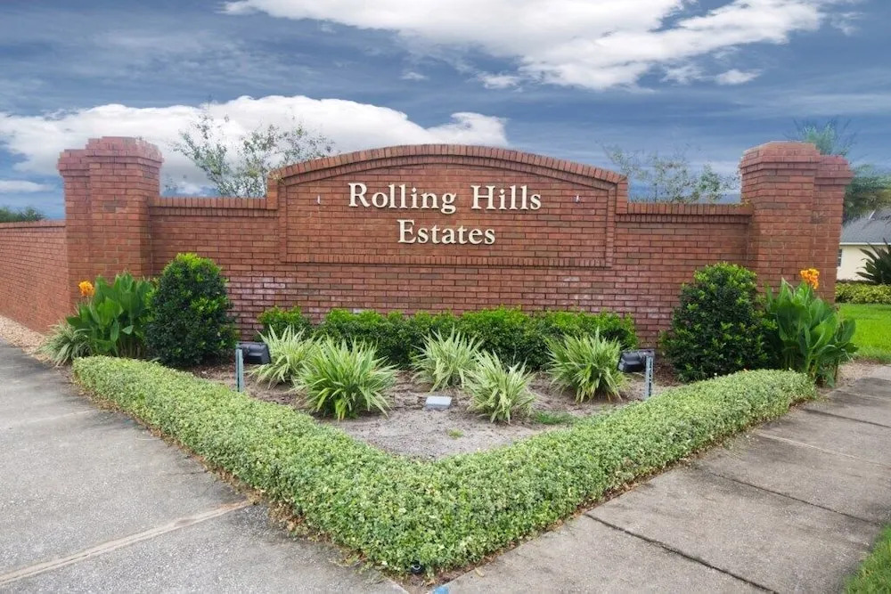 Karen's Rolling Hills 4 Bedroom Home