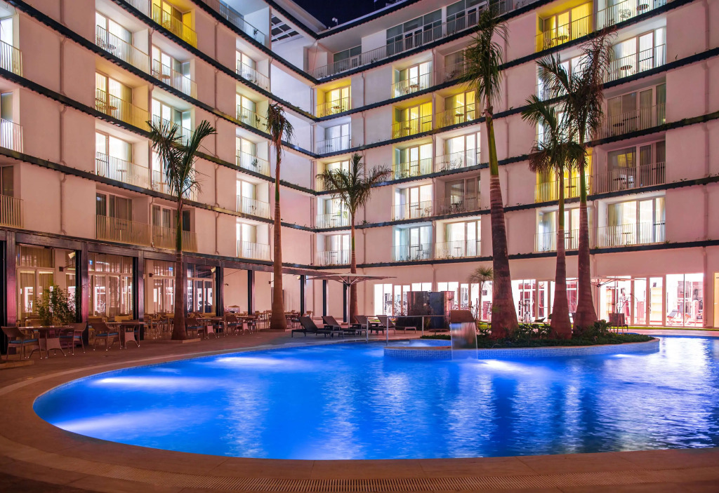 Radisson Blu Hotel Amp; Convention Centre, Kigali