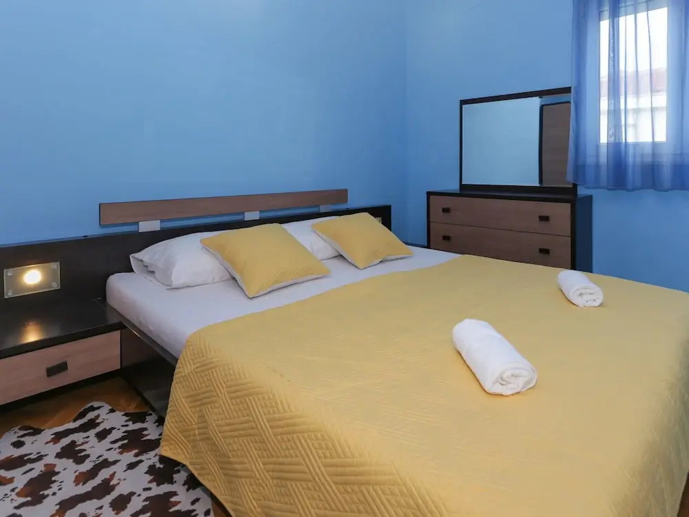 Modern Apartment in Kaštel Lukšic With Sea Nearby