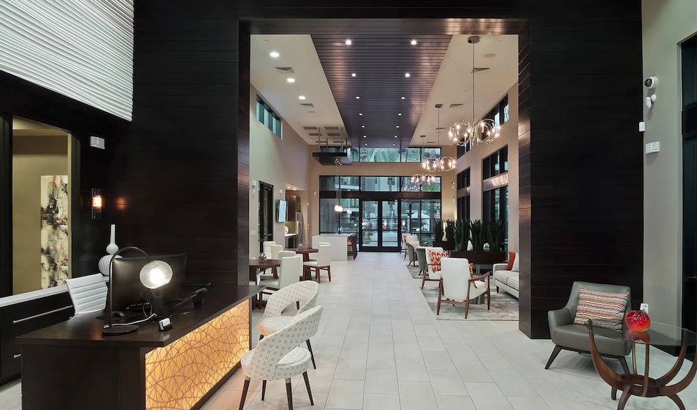 Moderne Luxury at Fashion Square 1x1 1BR by Casago