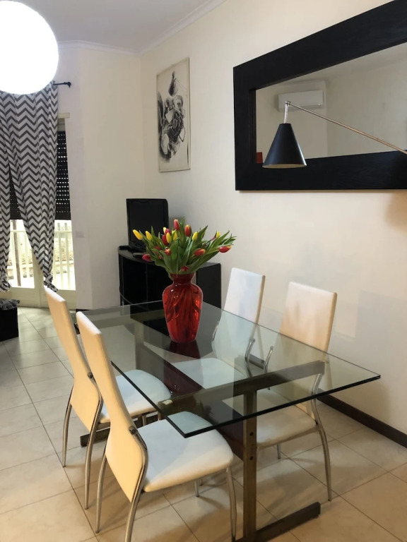 Izzy Apartment