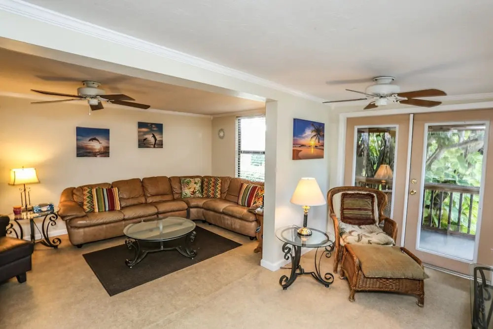 210 Miramar