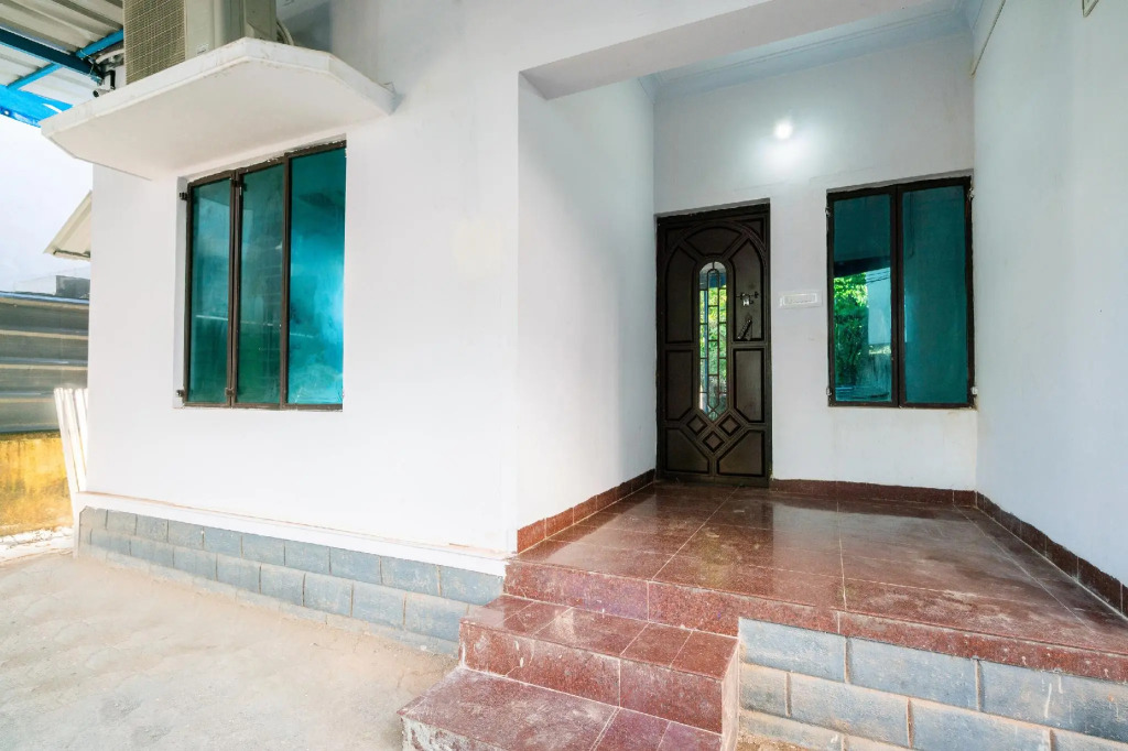 OYO Flagship 75431 Majestic Shalom Inn
