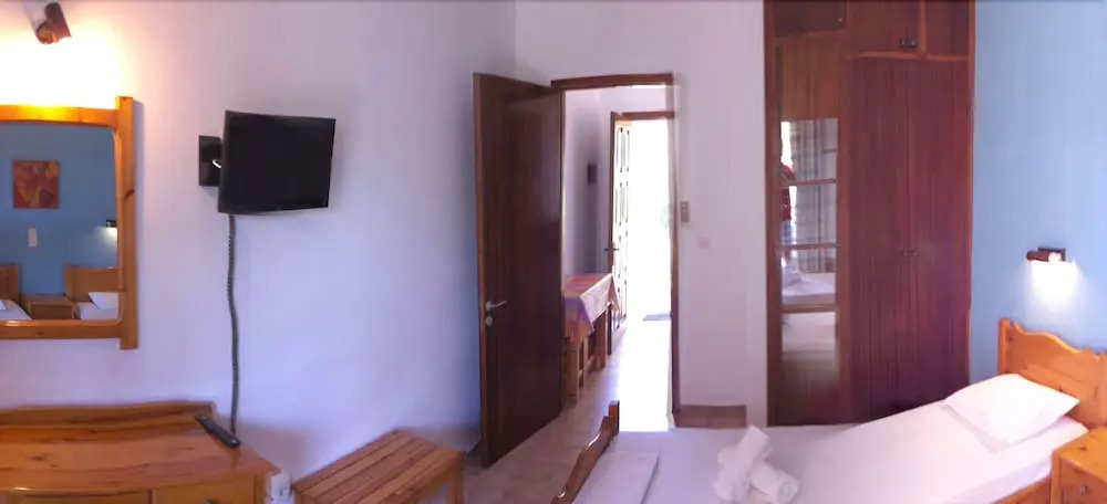 Reggis Apartments
